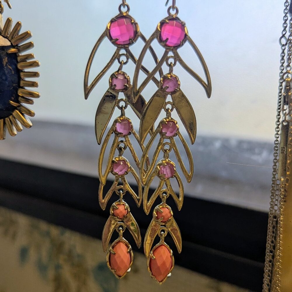 HTF Vintage Aven earrings in Fig Colorway